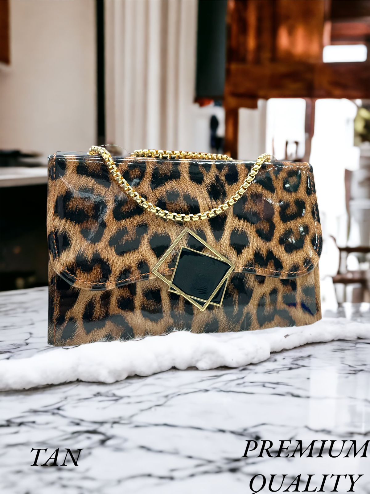 Wild Elegance: Cheetah Print Square-Fitting Sling Bag